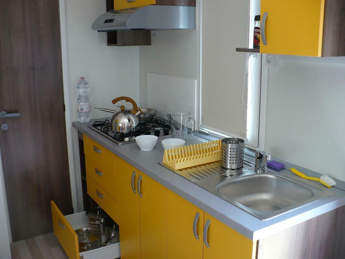 Victoria Mobilehome In Orsera Camping Resort المظهر الخارجي الصورة